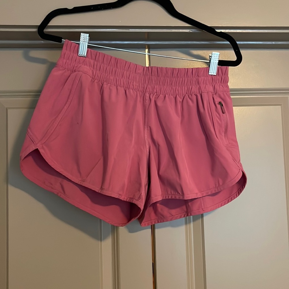 Lululemon tracker shorts